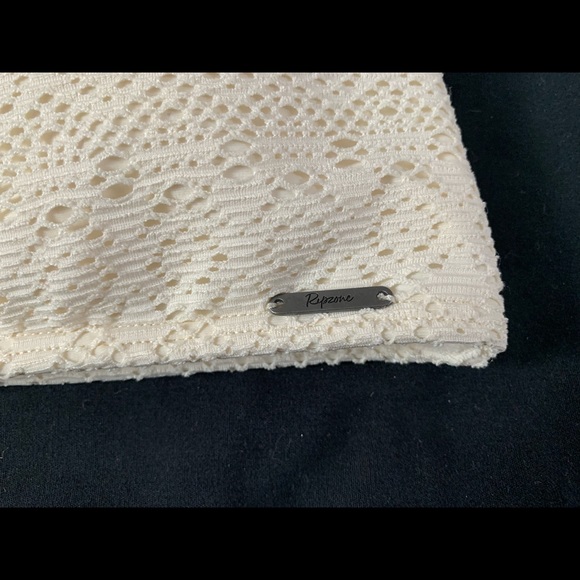 Ripzone swimsuits halter top - Picture 1 of 3